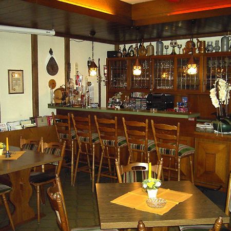 Weinstube Pension Moselbluemchen Zeltingen-Rachtig Exterior foto